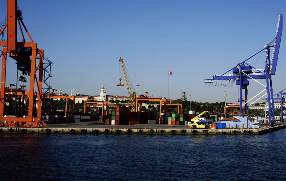 Transporte Marítimo FCL vs LCL: ¿Cuál Conviene a tu Carga?